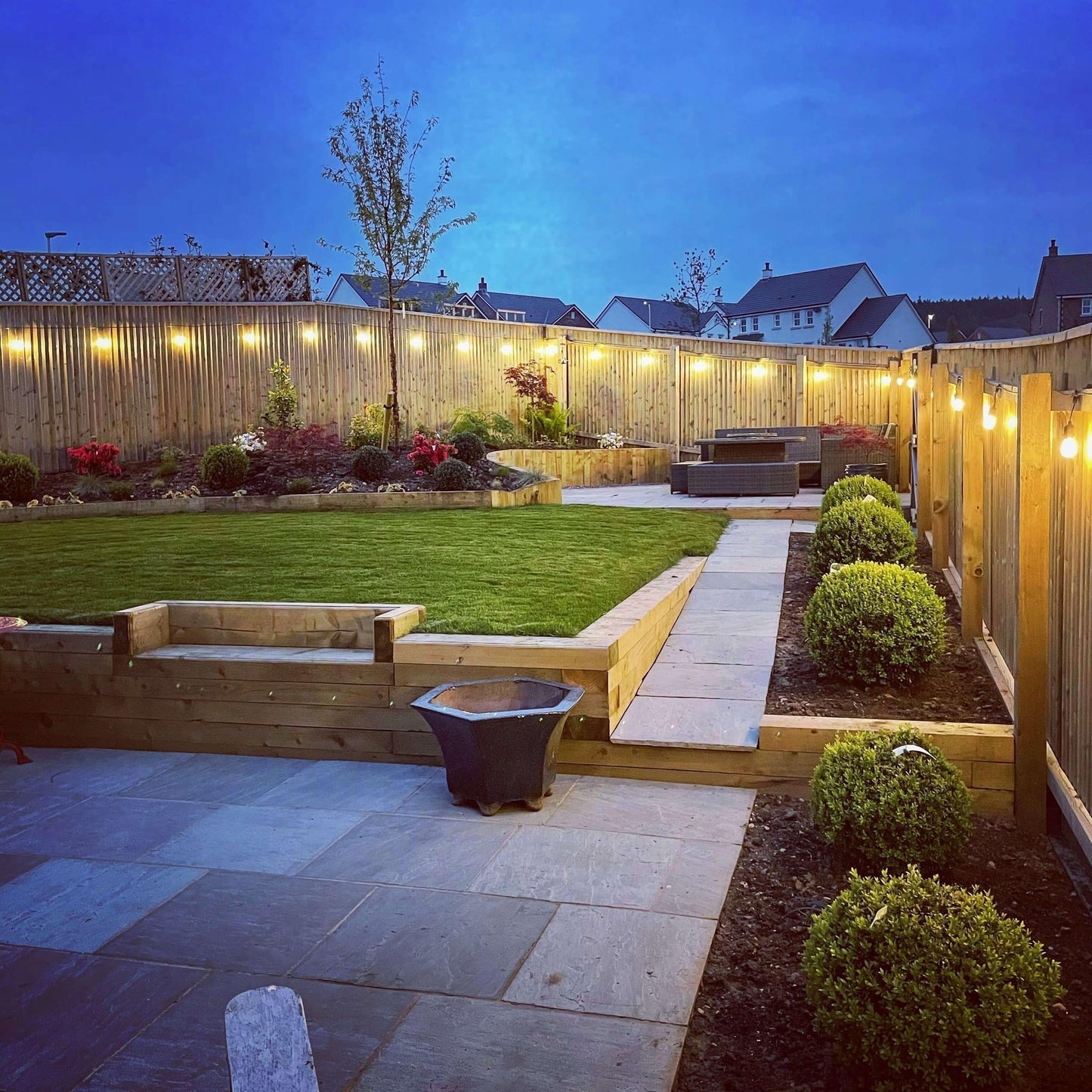Cosmo Thrift Heavy Duty Outdoor LED String Lights – Waterproof Warm White