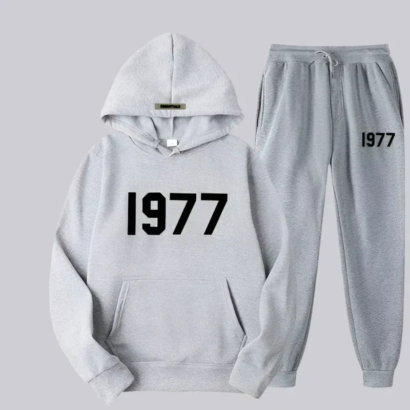 Cosmo Thrift Women's Oversized Retro Tracksuit