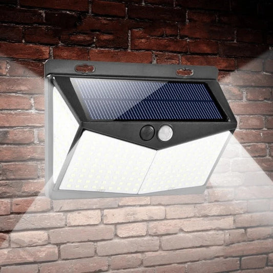 Cosmo Thrift Bright LED Solar Powered Light for Driveway and Garden Pathway